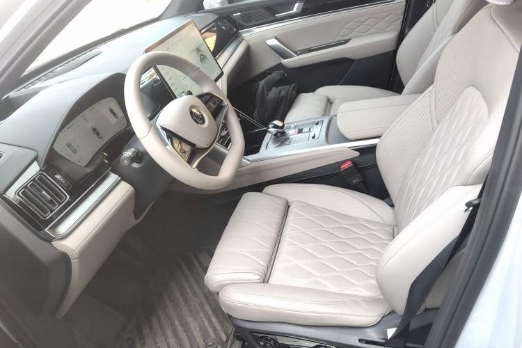 Used BYD Tang New Energy 2025 Intelligent Driving Version DM-i 115KM Flagship Edition Left Front Seat