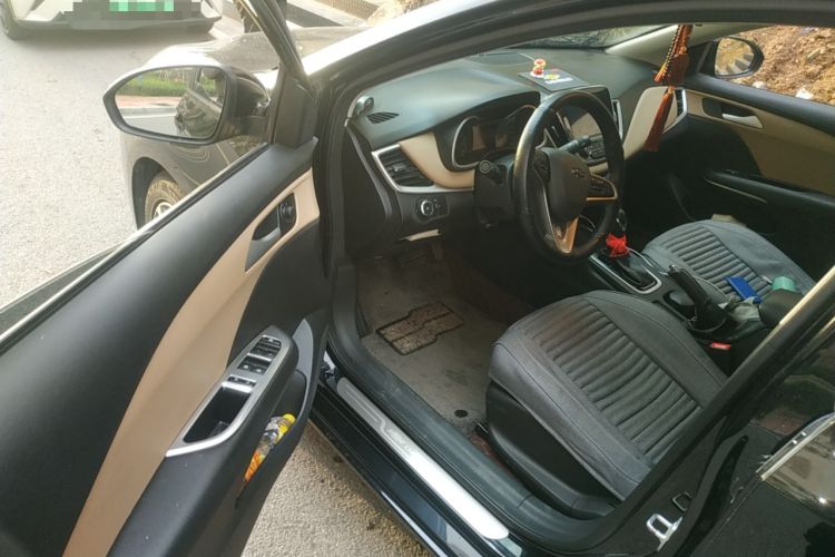 Used Chevrolet Monza 2022 320 Automatic Enjoyment Sunroof Version Driver Seat