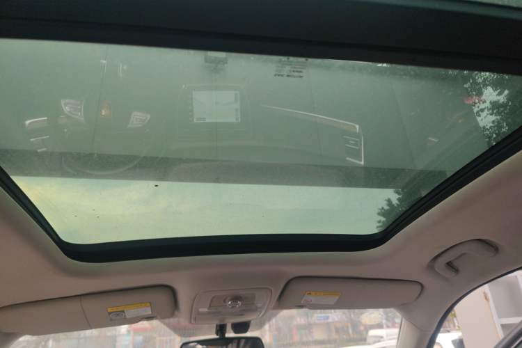 Used Roewe RX8 2018 30T Smart Connectivity Four-Wheel Drive Flagship Edition