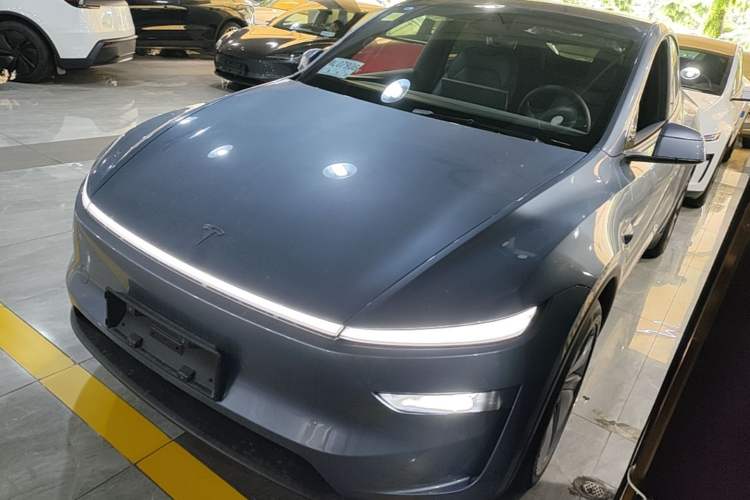 Used Tesla Model Y 2026 Facelifted Long-Range Rear-Drive Model