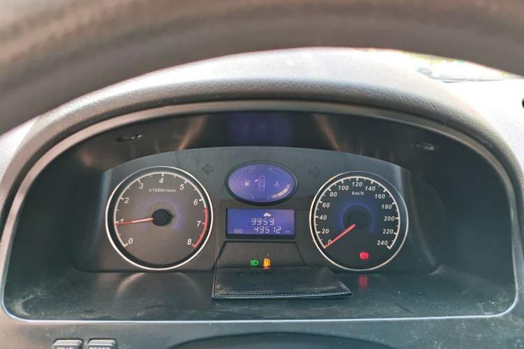 Used Geely Auto Classic Emgrand 2013 Sedan 1.5L Manual Elite Model
