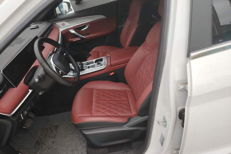 Used JETOUR X70 PLUS 2023 1.6T DCT Stronger 5-Seater