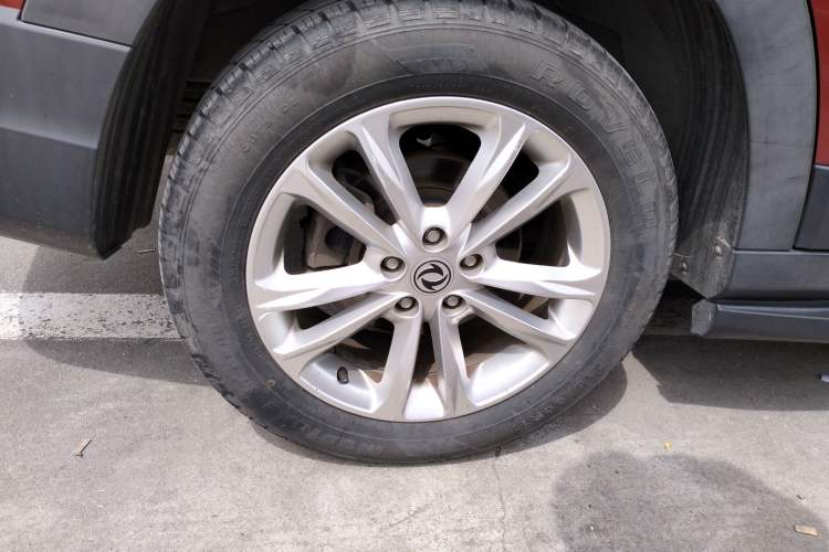 Used Dongfeng Fengon S560 2018 1.8L CVT Elite Model 7 Seats