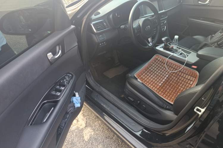 Used Kia K5 New Energy 2018 2.0L ZhiZun Edition
