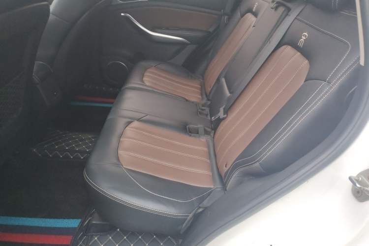 Used BYD Song 2016 GaiShi Edition 1.5TI Manual Elite Model Left Rear Seat