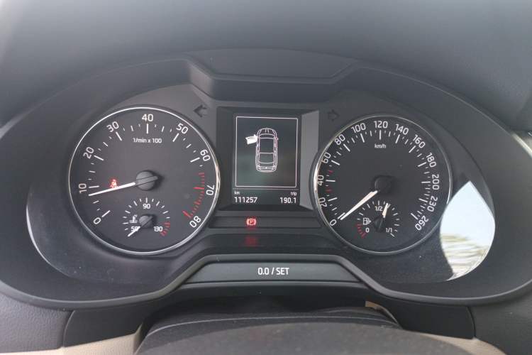 Used Skoda Octavia 2015 1.6L Manual Yijun Edition Instrument Cluster