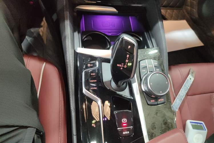 Used BMW 5 Series 2022 Second Facelift 525Li M Sport Package
