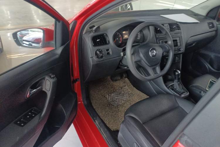 Used Volkswagen Polo 2016 1.4L Automatic Trendy Model
