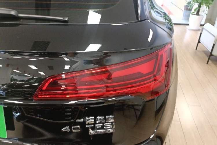 Used Audi Q5L 2025 quattro 45th Anniversary Edition 40 TFSI Luxury Dynamic Model
