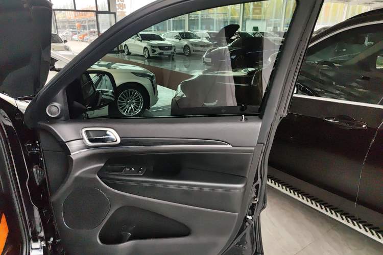 Used Jeep Grand Cherokee 2020 3.0L Elite Navigation Edition