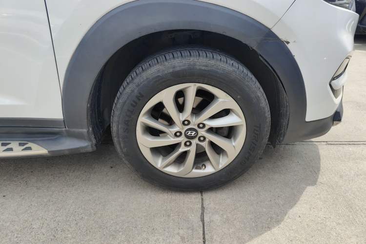 Used Hyundai Tucson 2015 1.6T Dual-Clutch Two-Wheel-Drive Smart Model
