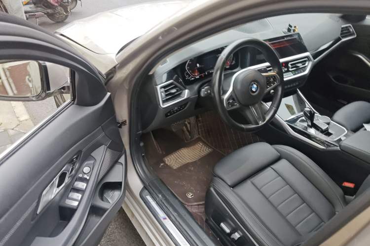 Used BMW 3 Series 2020 320Li M Sport Package Driver Seat