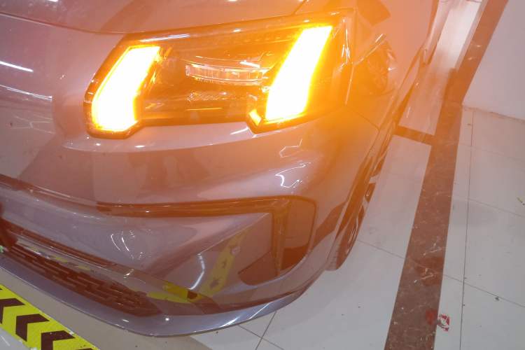 Used AION V 2024 Aion Tyrannosaurus 650 LiDAR Edition
