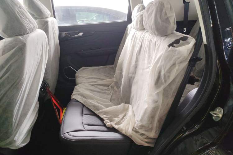 Used Sinotruk VGV U70 2021 1.5T Automatic Youyue Edition 7-Seater Left Rear Seat