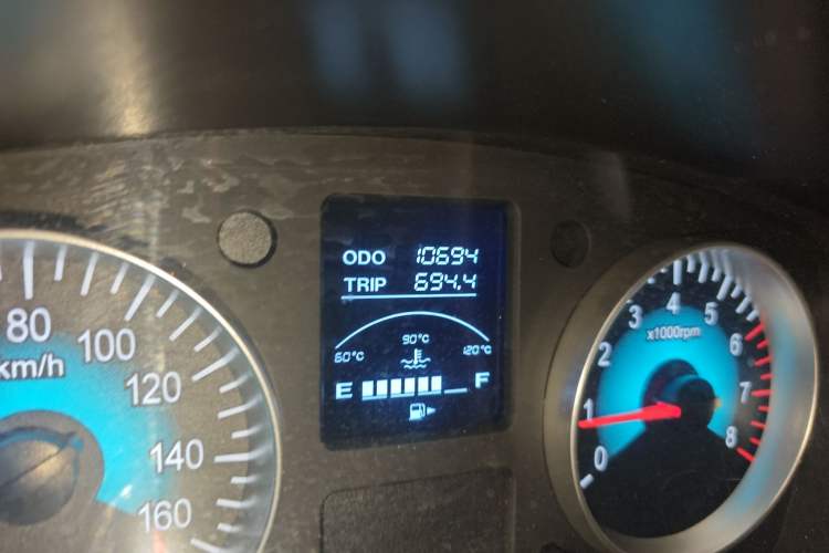 Used Jinbei New Hiace S 2023 1.5L Wealth Edition Passenger Van 5/6/7-Seater Central Air Conditioning Version SWC15M
