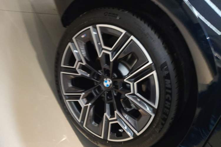 Used BMW 5 Series 2025 530Li Luxury Edition M Sport Package