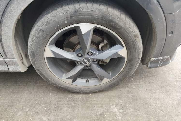 Used Audi Q3 2021 35 TFSI Fashion Dynamic Model
