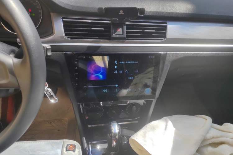 Used Volkswagen Bora 2021 1.5L Automatic Fashionable Smart Connectivity Version Audio And AC Panel