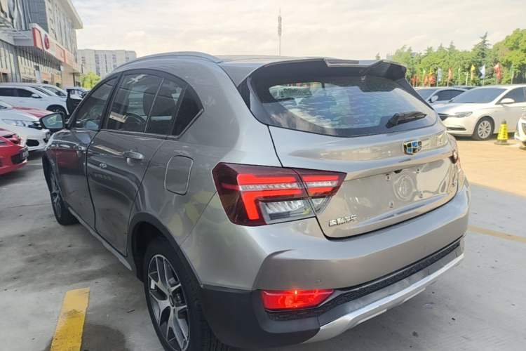 Used Geely Auto Vision S1 2019 Upgraded Model 1.5L CVT Luxury Version
