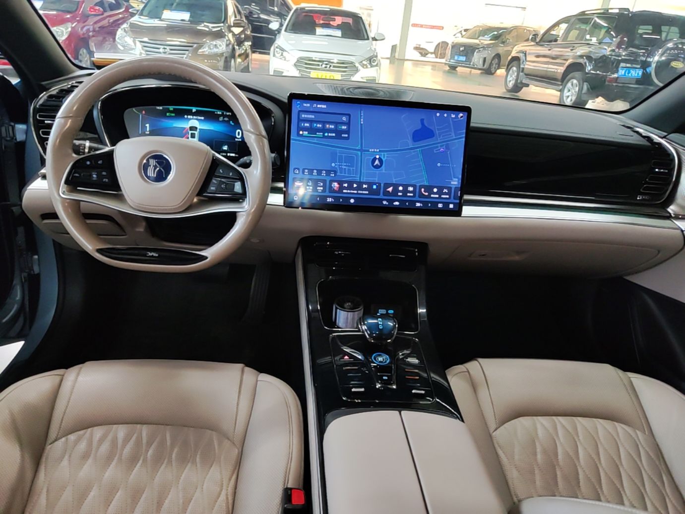 BYD Han 2024 EV Glory Edition 605KM Front-Wheel-Drive Premium Model — снимка 12