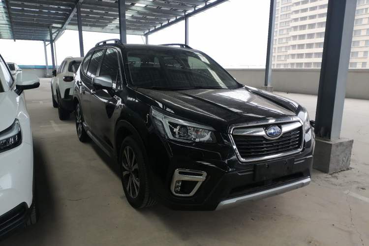 Used Subaru Forester 2021 2.0i Flagship Edition EyeSight Front Right 45 Deg