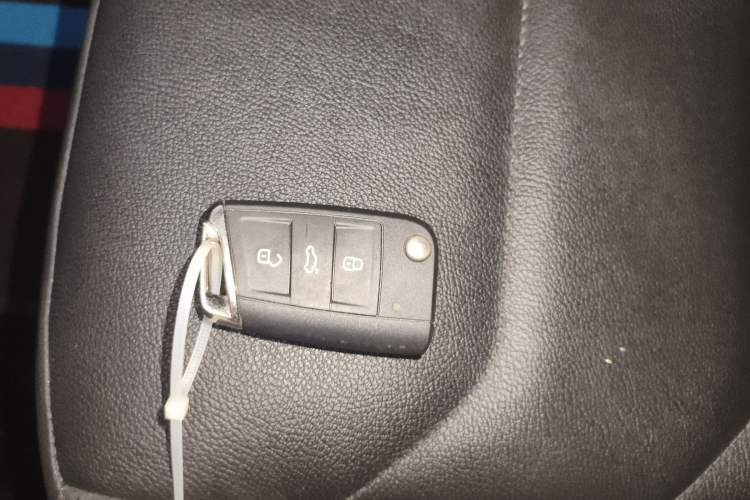 Used Volkswagen Tayron 2021 280TSI Two-Wheel Drive Luxury Smart Connectivity Version
