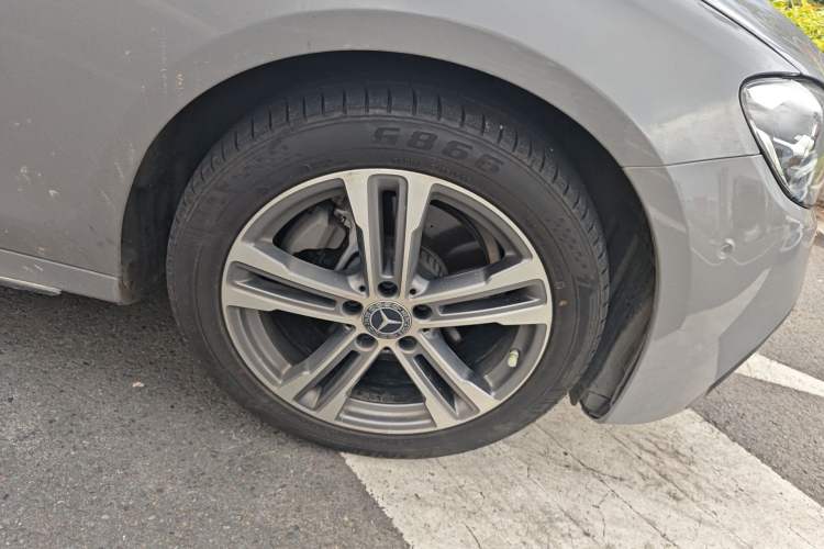 Used Mercedes-Benz E-Class 2023 E 260 L
