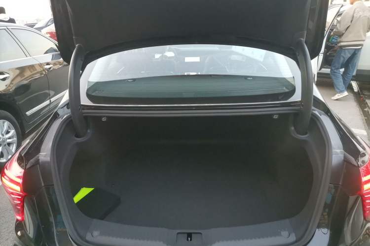 Used Hongqi H5 PHEV 2025 130 Super Hybrid Version