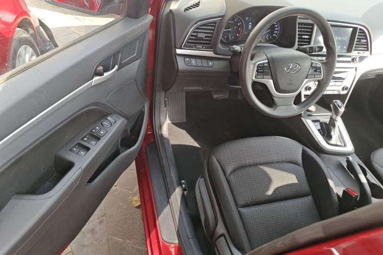 Used Hyundai Elantra (6th Generation / Lingdong) 2016 1.6L Automatic ZhiXuan – Elite Version