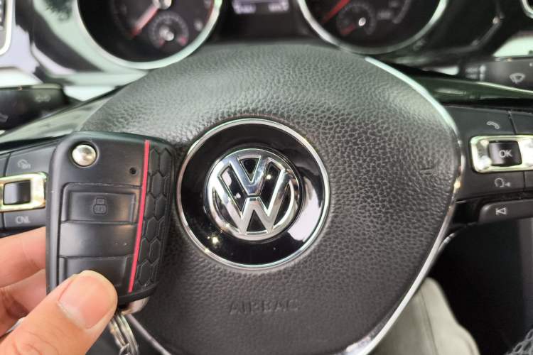 Used Volkswagen Lamando 2015 280TSI DSG Comfort Edition