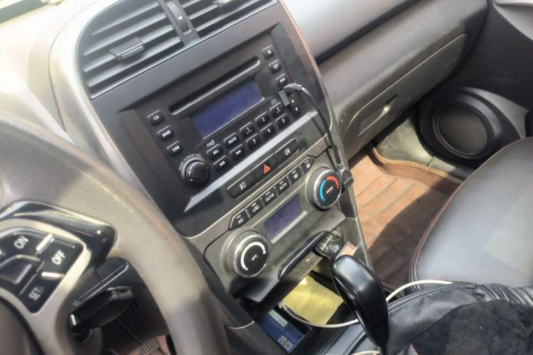 Used Chery Tiggo 3 2014 1.6L CVT ZhiShang Edition Audio And AC Panel