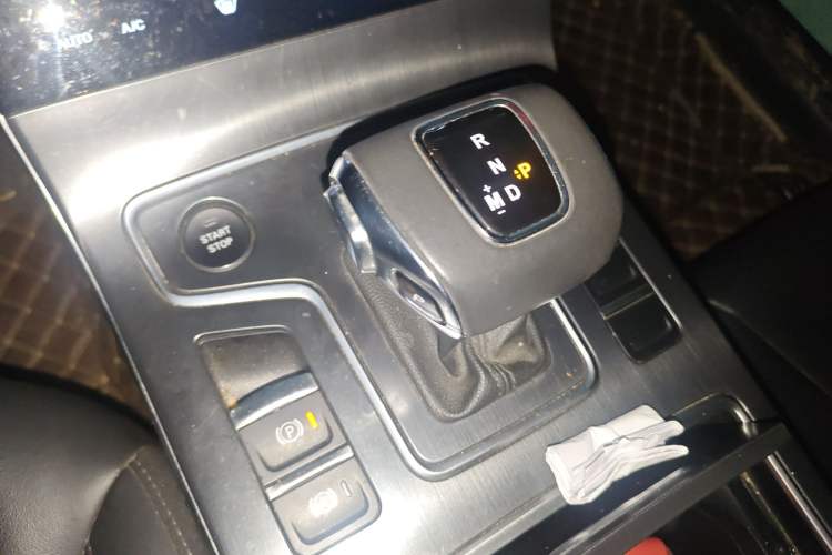 Used Hongqi H5 2022 Classic Model 1.5T DCT Flagship Edition
