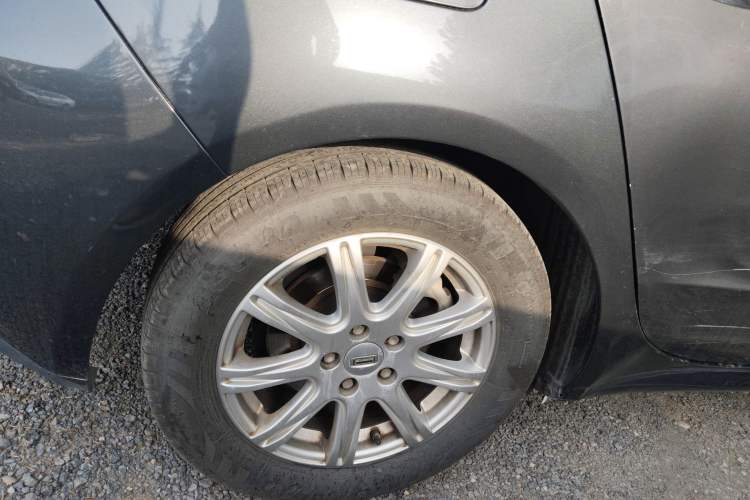 Used Qoros 3 2015 Hatchback 1.6L Automatic ZhiNeng Model Right Rear Wheel Hub