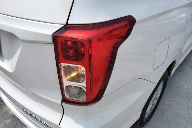 Used Wuling Hongguang 2021 1.5L Facelift S Comfort Version Hydraulic Power Steering LAR Exterior 3