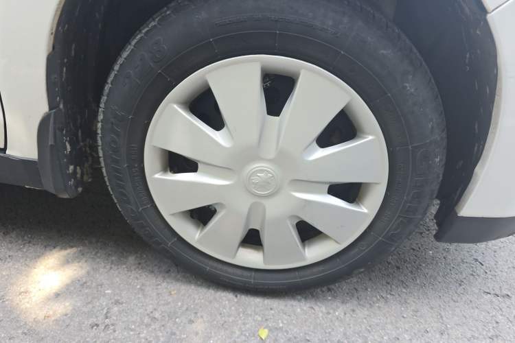 Used Venucia R50 2013 1.6L Manual Fashion Edition