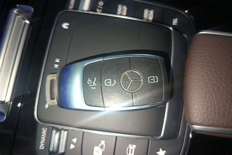 Used Mercedes-Benz GLE 2023 GLE 350 4MATIC Stylish Model Vehicle Key
