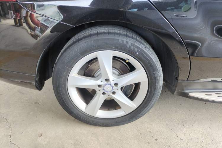 Used Mercedes-Benz M-Class 2014 ML 400 4MATIC Dynamic Model