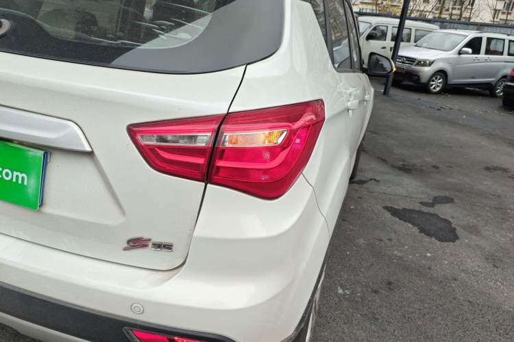 Used Changan CS35 2017 1.6L Manual Luxury Model
