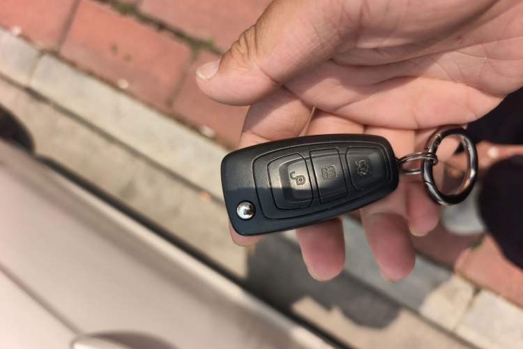 Used Ford Focus 2015 Hatchback 1.6L Automatic Fashion Edition Vehicle Key