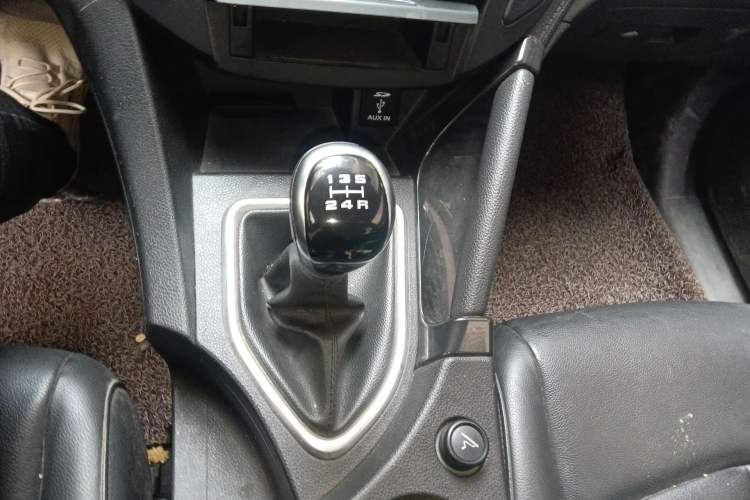 Used Dongfeng Aeolus AX7 2015 2.0L Manual Zhiyi Trim Gear Lever