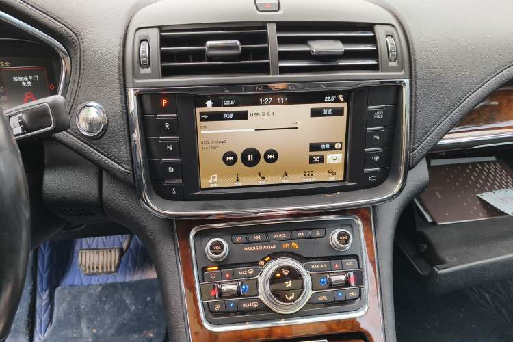 Used Lincoln Continental 2017 3.0T Four-Wheel Drive Prestige Edition
