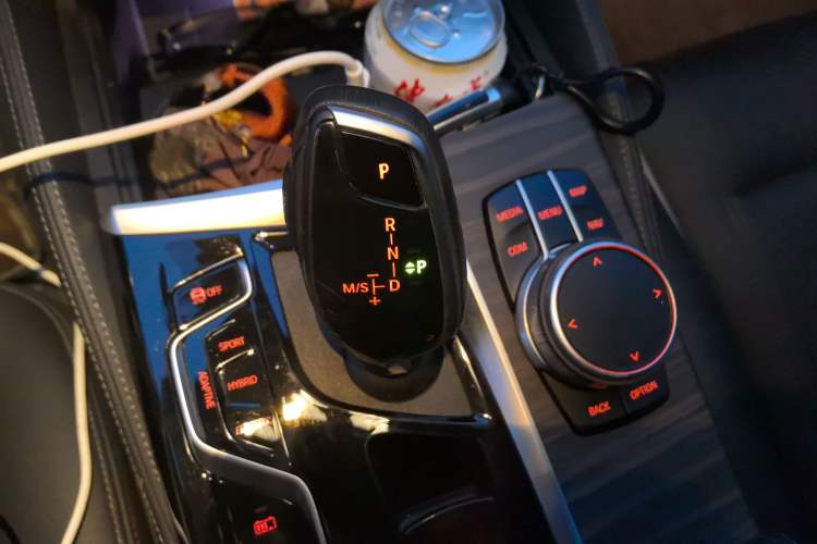 Used BMW 5 Series New Energy 2022 535Le Luxury Package
