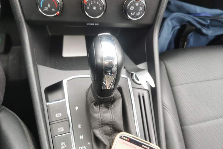 Used Volkswagen Lavida 2021 1.5L Automatic Comfort Edition Gear Lever