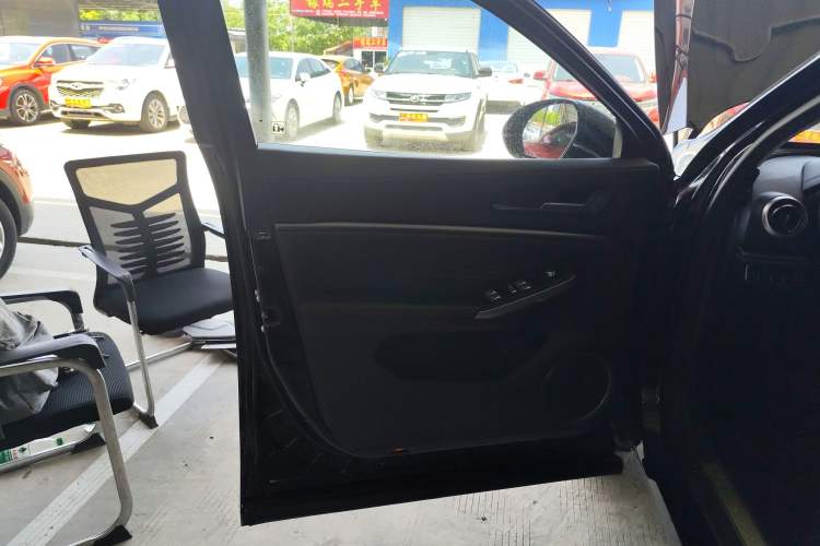 Used Wey VV5 2019 2.0T Two-Wheel-Drive Ultimate Edition
