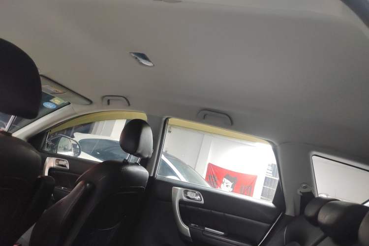 Used Haval H6 2014 Upgraded Model 2.0T Diesel Manual Two-Wheel Drive Elite Version