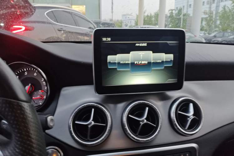 Used Mercedes-Benz CLA 2015 CLA 220 4MATIC
