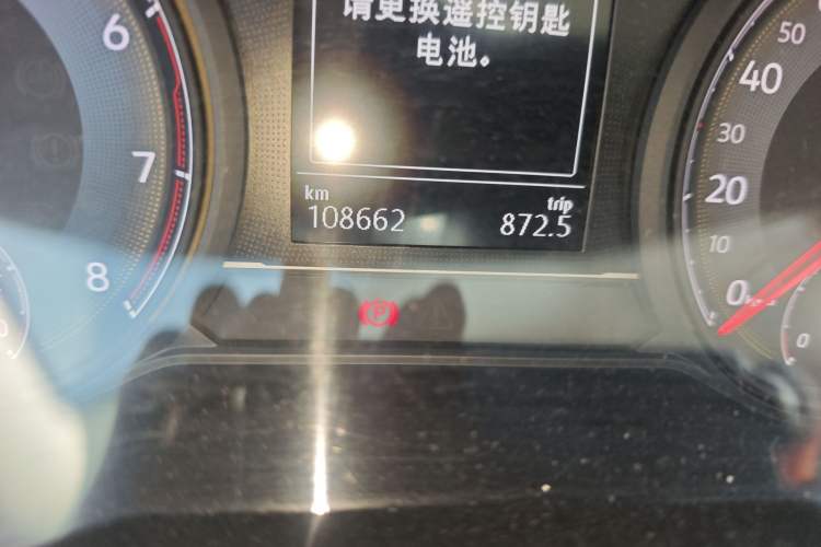 Used Volkswagen Lamando 2019 230TSI DSG Fashion Edition China VI Odometer Close Up