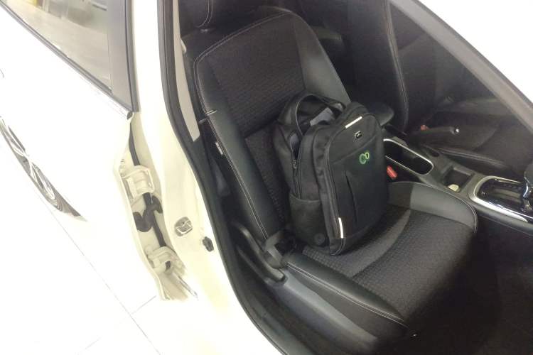 Used Nissan Tiida 2020 1.6L CVT Smart Drive Edition Right Front Seat