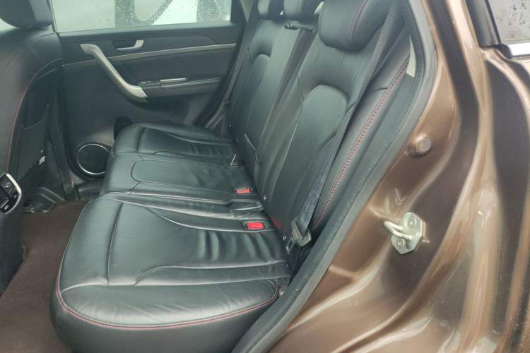 Used Haval H6 2015 Sport Edition 1.5T Automatic Two-Wheel Drive Luxury Model