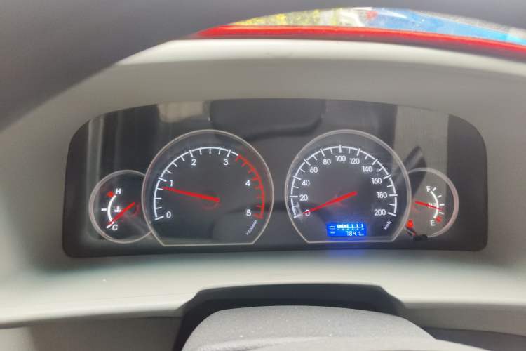 Used JAC Group Sunray 2019 1.9T Fuel-Efficient Platinum Edition 5-9 Seater Star Express
